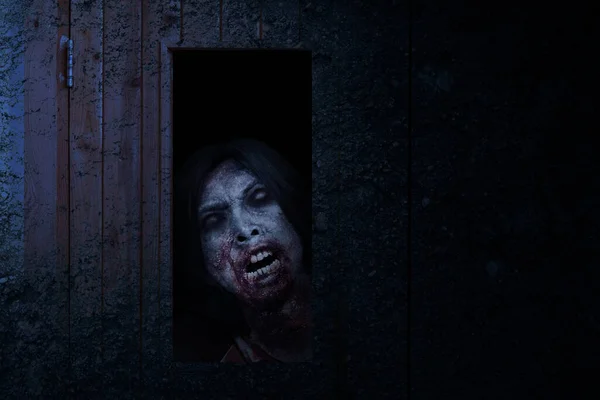 Страшний Зомбі Стоїть Дверима Темним Фоном — стокове фото