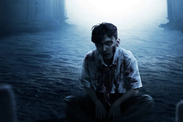 Enge Zombie Met Bloed Wond Zijn Lichaam Zittend Het Kerkhof — Stockfoto