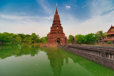 Lopburi, Tayland - 11 Mayıs 2019 : Wat Huai Kaeo Lop Buri Pro'da