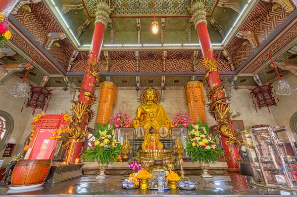 Estatua de Buda o Templo de Bhoman Khunaram, uno de los más bellos —  Fotos de Stock