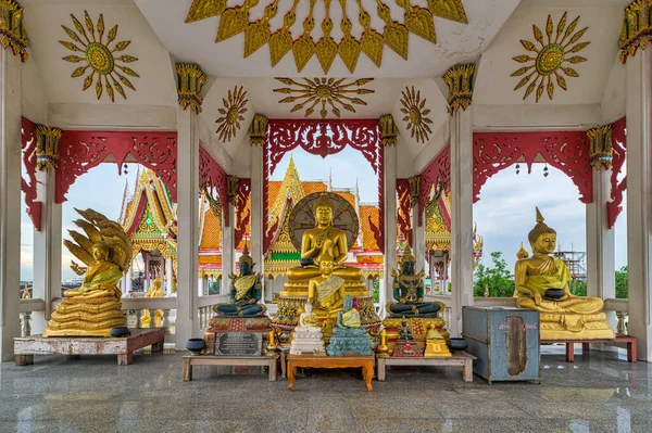 Estatua de Buda del Templo de Wat Bukkhalo Bangkok, Tailandia — Foto de Stock