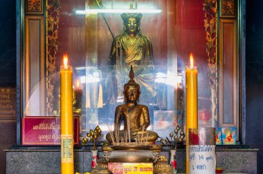 Chachoengsao / Tayland / 12 Temmuz 2020: Wat Chin Pracha Samoson, bir asır önce Çinli başrahip Wat Leng Neuy Yee tarafından Kral Rama V döneminde inşa edildi..