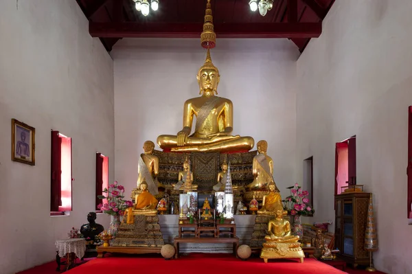 Ayutthaya Tailândia Agosto 2020 Wat Maenangpluem Templo Com Templo Antigo — Fotografia de Stock