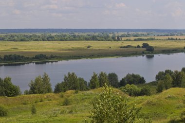 Görünüm Oka Nehri yakınlarında Konstantinovo Köyü, Ryazan bölgesi, Rusya Federasyonu