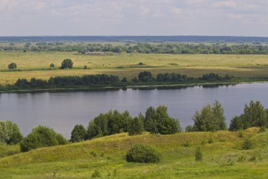 Görünüm Oka Nehri yakınlarında Konstantinovo Köyü, Ryazan bölgesi, Rusya Federasyonu