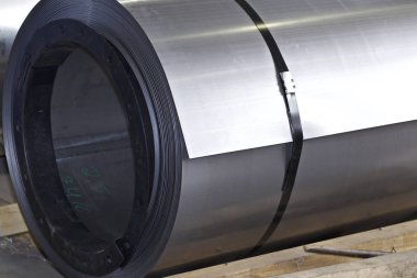 Stokta soğuk haddelenmiş galvanizli çelik ruloları