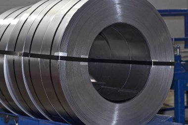 Stokta soğuk haddelenmiş galvanizli çelik ruloları