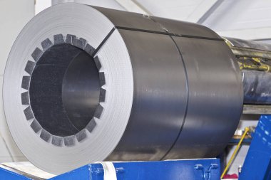 Stokta soğuk haddelenmiş galvanizli çelik ruloları