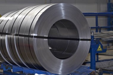 Stokta soğuk haddelenmiş galvanizli çelik ruloları