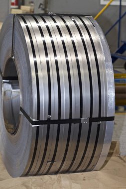 Stokta soğuk haddelenmiş galvanizli çelik ruloları