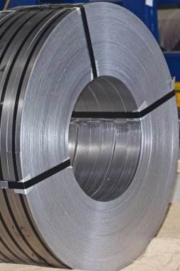 Stokta soğuk haddelenmiş galvanizli çelik ruloları