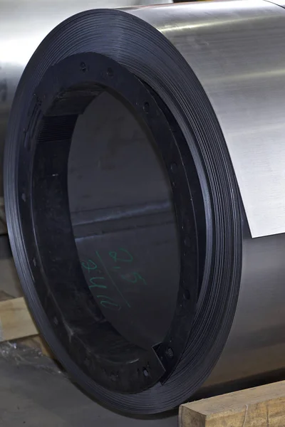 Rollos de acero galvanizado laminado en frío en stock — Foto de Stock