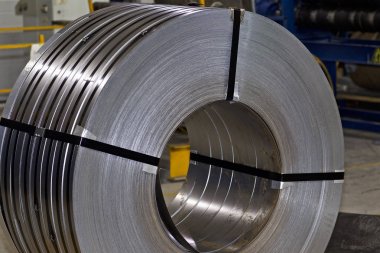 Stokta soğuk haddelenmiş galvanizli çelik ruloları