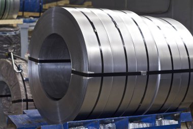 Stokta soğuk haddelenmiş galvanizli çelik ruloları