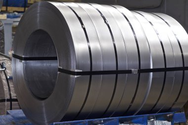 Stokta soğuk haddelenmiş galvanizli çelik ruloları