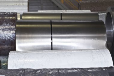 Stokta soğuk haddelenmiş galvanizli çelik ruloları
