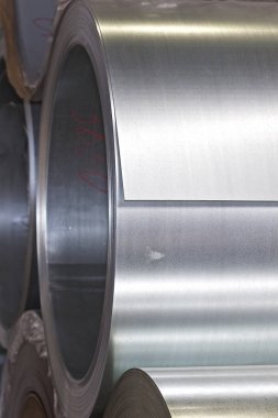 Stokta soğuk haddelenmiş galvanizli çelik ruloları