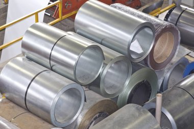 Stokta soğuk haddelenmiş galvanizli çelik ruloları