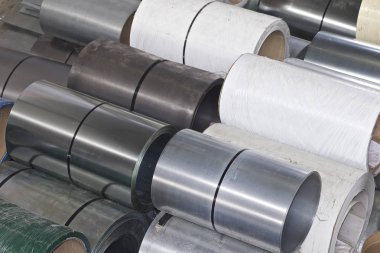 Stokta soğuk haddelenmiş galvanizli çelik ruloları