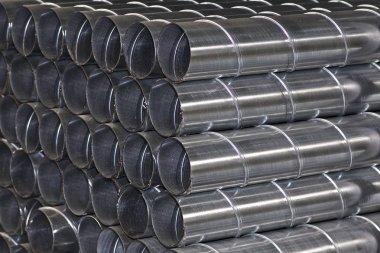 Çeşitli havalandırma sistemleri için galvanizli sacdan yapılmış elemanlar ve parçalar