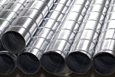 Çeşitli havalandırma sistemleri için galvanizli sacdan yapılmış elemanlar ve parçalar