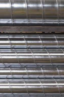 Çeşitli havalandırma sistemleri için galvanizli sacdan yapılmış elemanlar ve parçalar