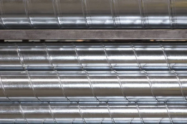 Element och delar tillverkade av galvaniserad plåt för olika ventilationssystem — Stockfoto