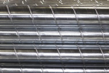 Çeşitli havalandırma sistemleri için galvanizli sacdan yapılmış elemanlar ve parçalar