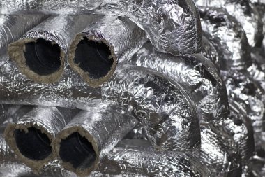 Çeşitli havalandırma sistemleri için galvanizli sacdan yapılmış elemanlar ve parçalar