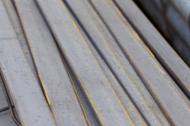 Metal profiller farklı türde metal ürünler depoda bulunan