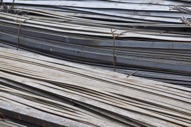 Metal profiller farklı türde metal ürünler depoda bulunan