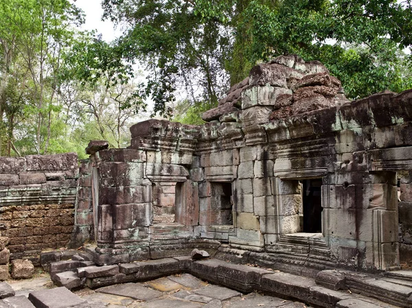 Arquitectura del antiguo complejo del templo Angkor, Siem Reap — Foto de Stock