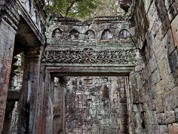 Arquitectura del antiguo complejo del templo Angkor, Siem Reap — Foto de Stock