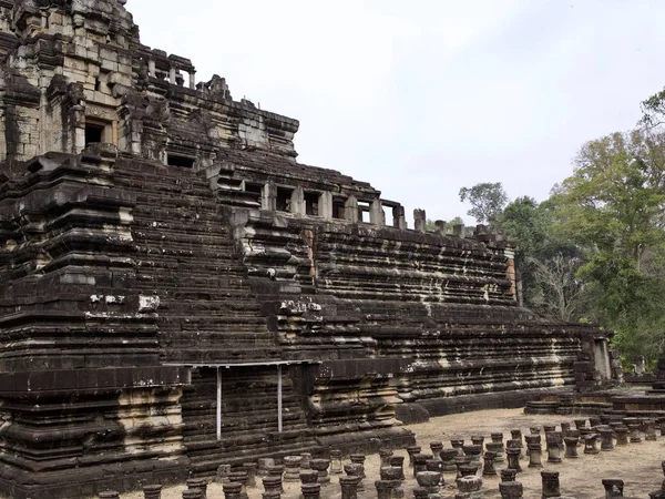 Architektura starożytnego Świątynia kompleksu Angkor, Siem Reap — Zdjęcie stockowe