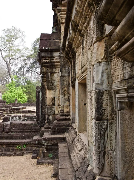 Architectuur van de oude tempel complex Angkor, Siem Reap — Stockfoto