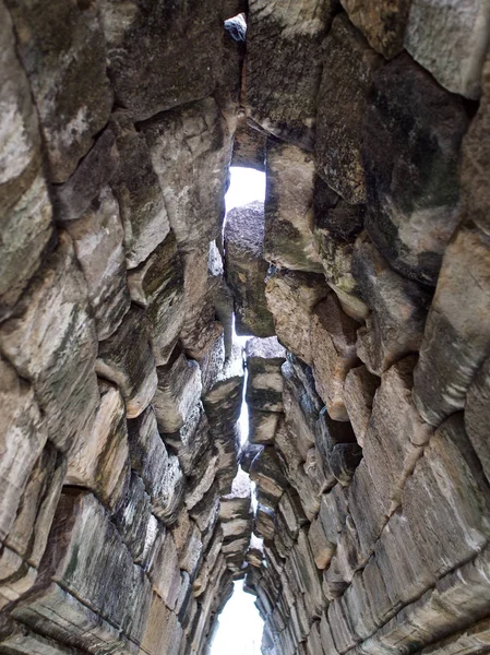 Architettura di antico tempio complesso Angkor, Siem Reap — Foto Stock