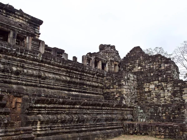 Arquitectura del antiguo complejo del templo Angkor, Siem Reap — Foto de Stock