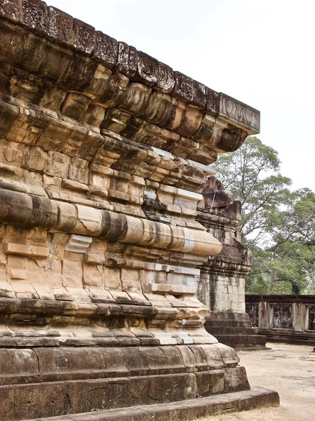 Építészet, a régi templom komplex Angkor, Siem Reap — Stock Fotó