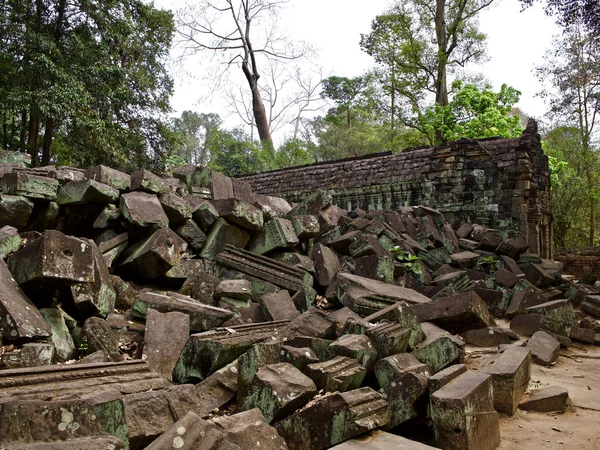 Arquitectura del antiguo complejo del templo Angkor, Siem Reap — Foto de Stock