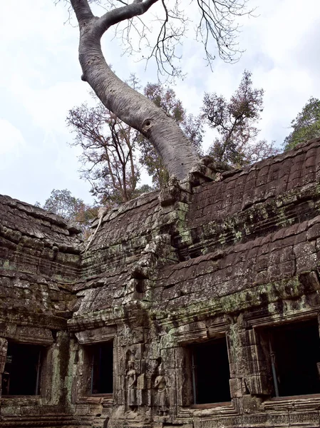 Arquitectura del antiguo complejo del templo Angkor, Siem Reap — Foto de Stock