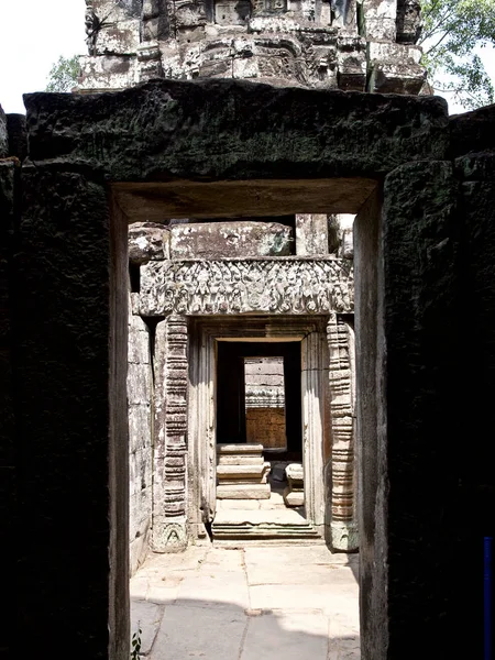 Architektur des antiken Tempelkomplexes angkor, siem reap — Stockfoto