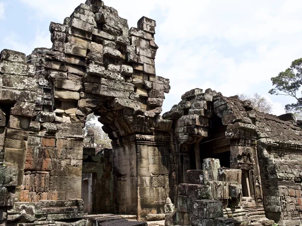 Arquitectura del antiguo complejo del templo Angkor, Siem Reap — Foto de Stock