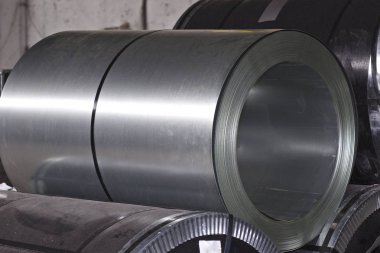 Stokta soğuk haddelenmiş galvanizli çelik ruloları