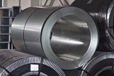 Stokta soğuk haddelenmiş galvanizli çelik ruloları