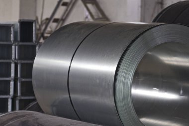 Stokta soğuk haddelenmiş galvanizli çelik ruloları