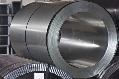 Stokta soğuk haddelenmiş galvanizli çelik ruloları