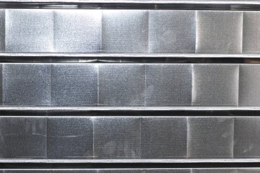 Çeşitli havalandırma sistemleri için galvanizli sacdan yapılmış elemanlar ve parçalar