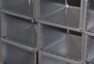 Çeşitli havalandırma sistemleri için galvanizli sacdan yapılmış elemanlar ve parçalar