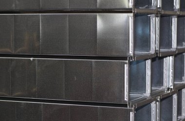 Çeşitli havalandırma sistemleri için galvanizli sacdan yapılmış elemanlar ve parçalar