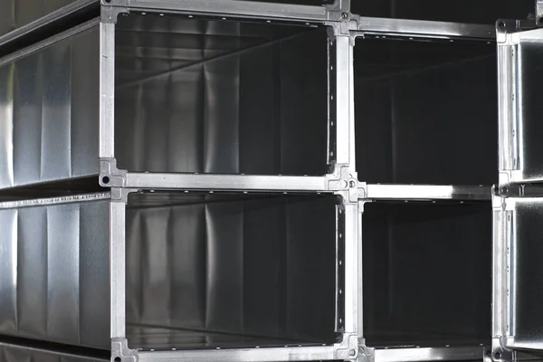 Elementos e peças de chapa galvanizada para vários sistemas de ventilação — Fotografia de Stock